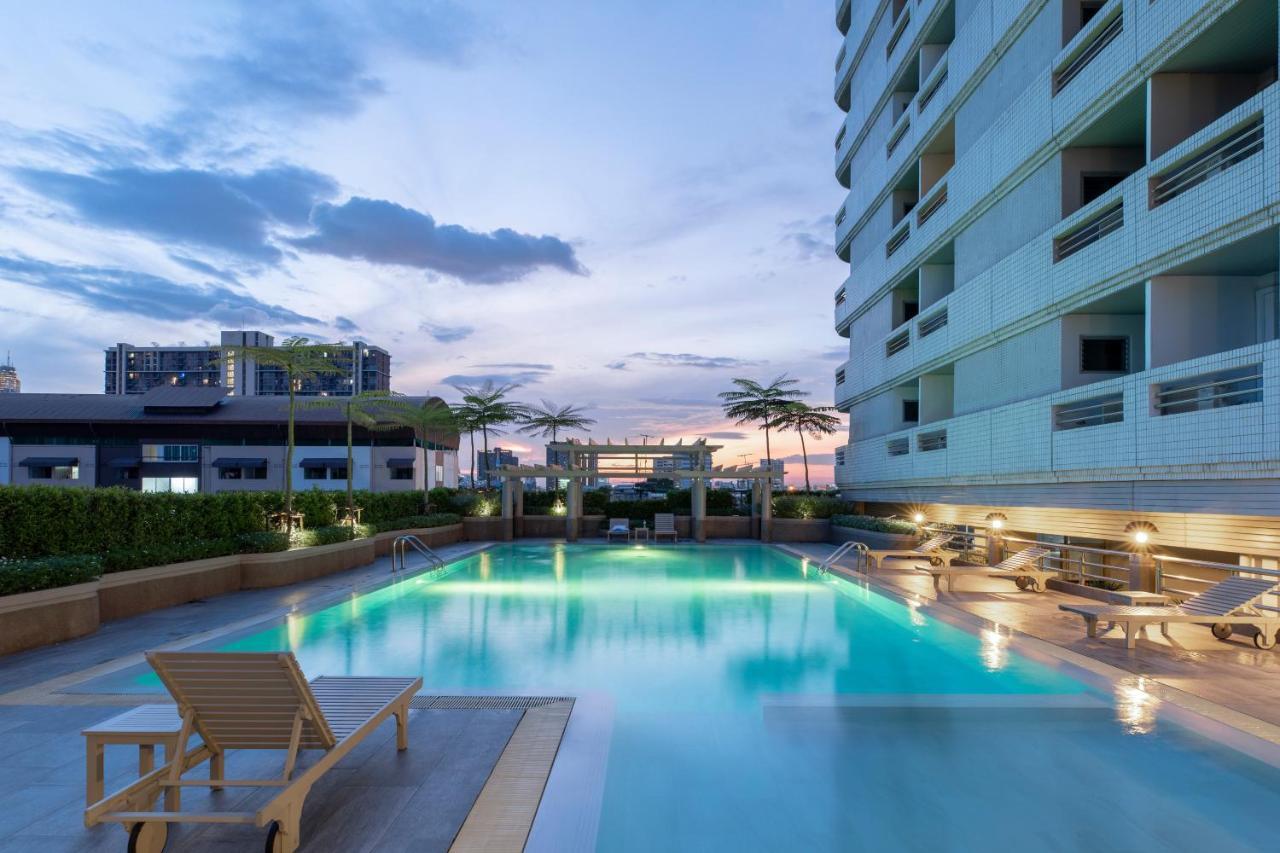 Bu Place Hotel Bangkok Exterior foto